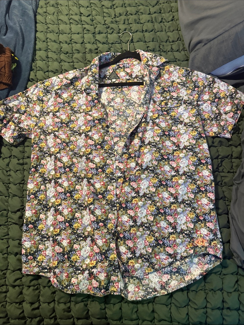 Men's Short-Sleeve Floral Button-Down Shirt - Black Floral